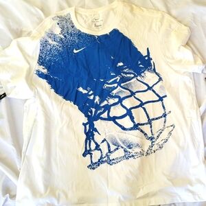 Nike Graphic Dri-Fit T-shirt